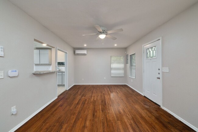 Photo - Bentia 3 Unit *** Benita 3