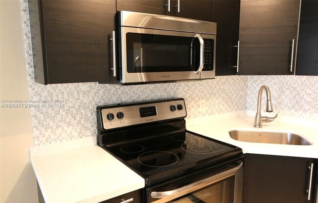 Photo - 2801 NE 183rd St Unit AVENTURA NICE VIEW SPECIA