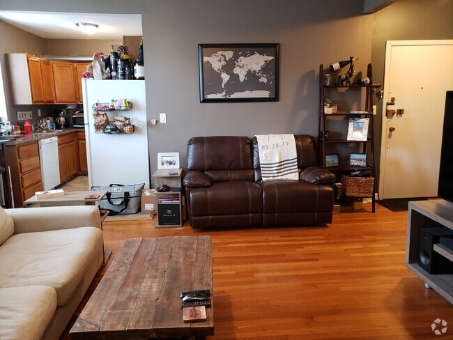 Building Photo - Amazing value two bedroom in Brighton Rental