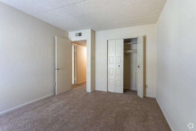 Building 9514 - Apt 202