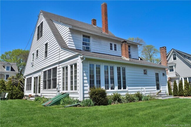 Photo - 33 Grove Ave