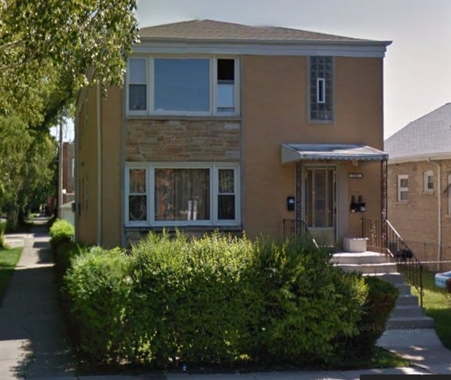5501 W Dakin St Unidad First floor