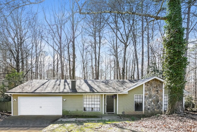 Building Photo - 1582 Kings Ridge Dr NW