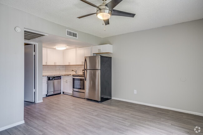 1BR, 1BA - 486SF