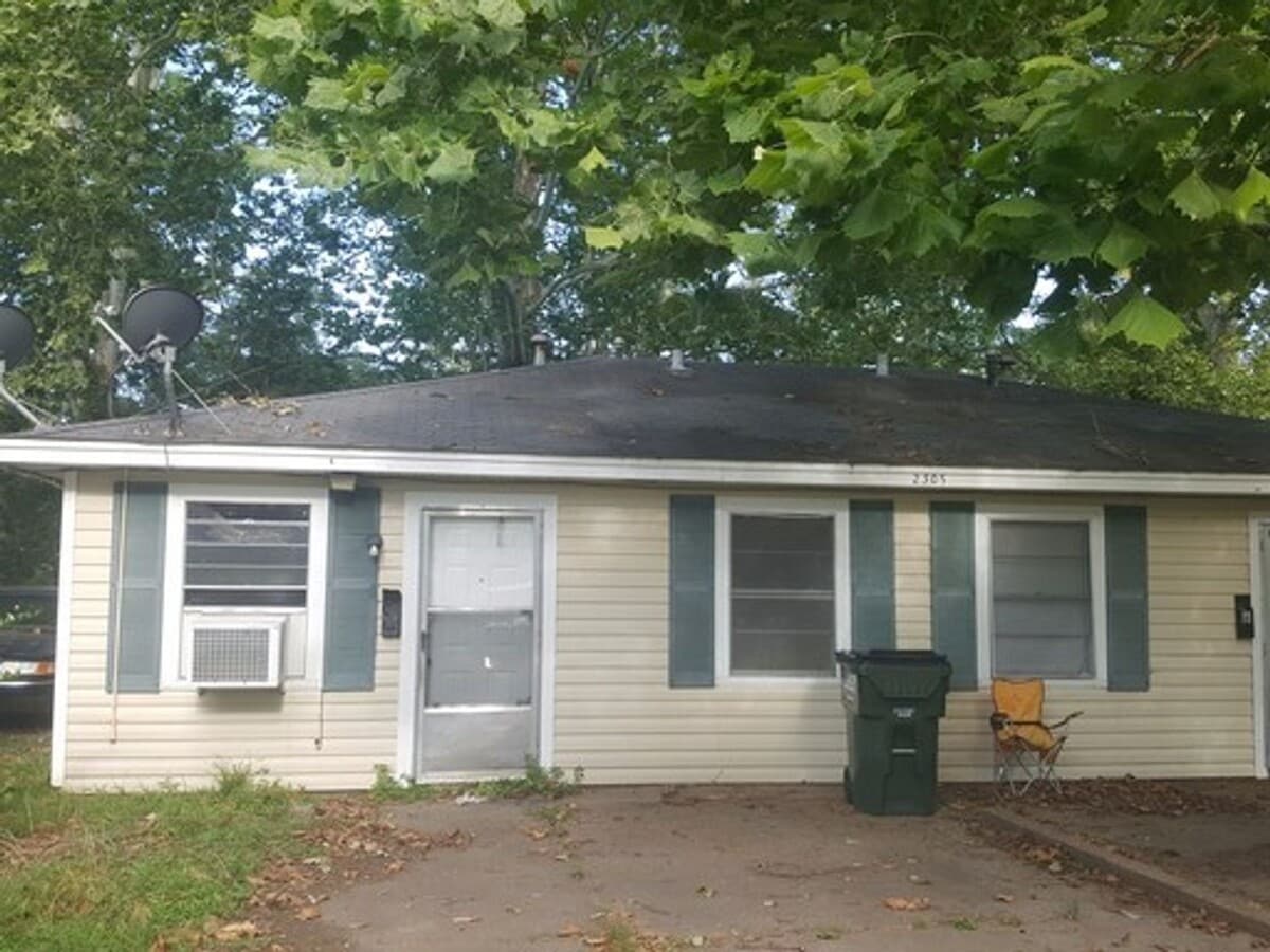 2 bedroom apartment off Trenton st! - 2 bedroom apartment off Trenton st!