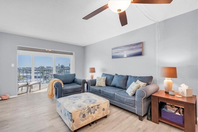 Photo - 175 116th Ave Unit 302