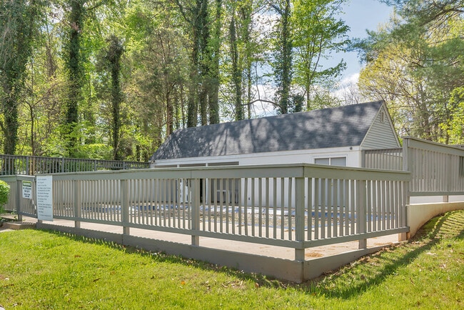 Photo - 1243 Cedars Ct
