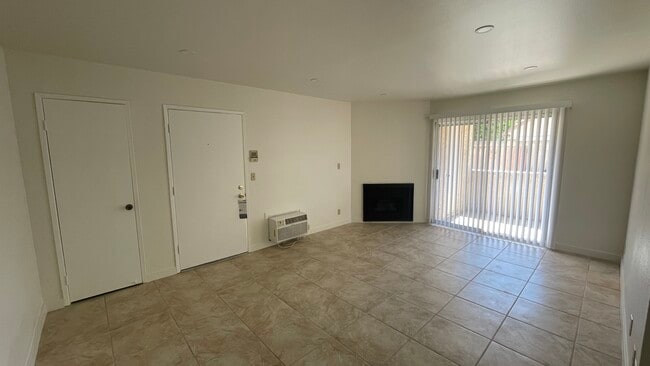 Building Photo - 10123 Alondra Blvd Unit 4 Rental