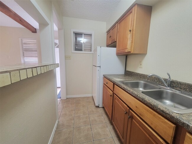 Photo - 5103 Ave Q 1/2 Unit 2