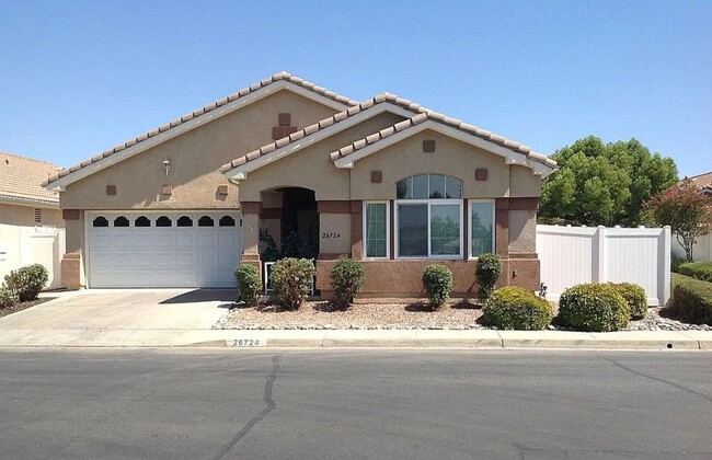 Menifee 55+ 3 Bedroom Single Story - Menifee 55+ 3 Bedroom Single Story House