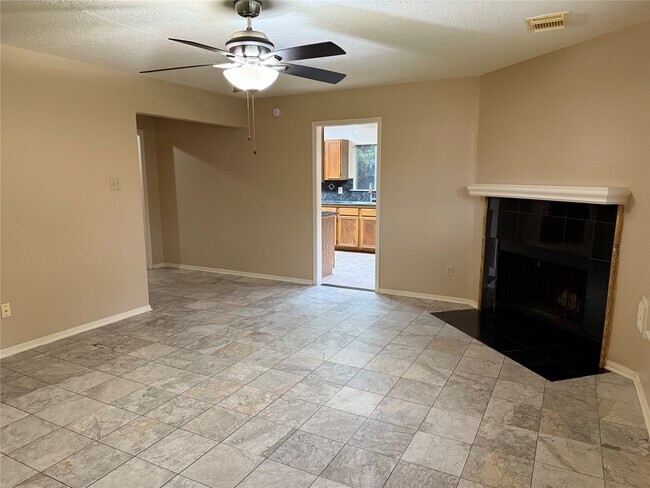 Photo - 16431 Canario Dr