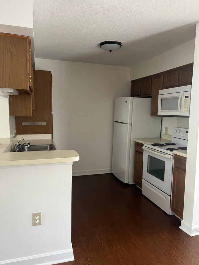 Photo - McIver Square Apartments