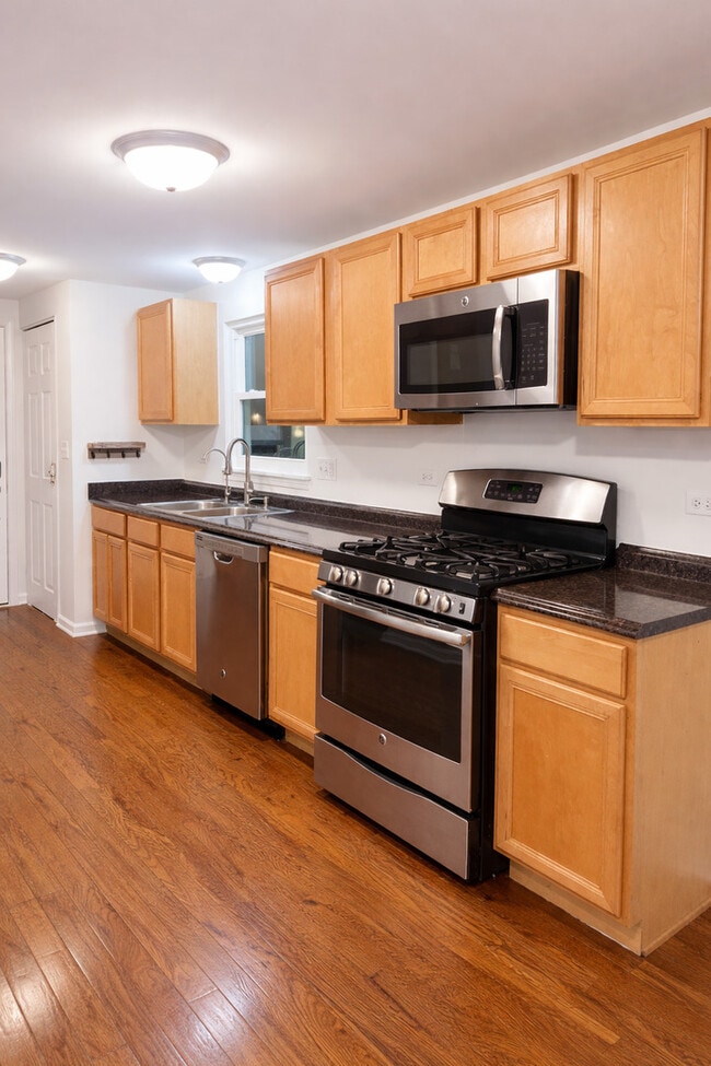 Photo - 222 Harrison St