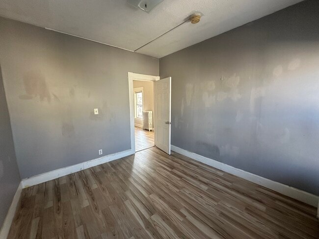 Photo - 124 Kendall St Unit 2