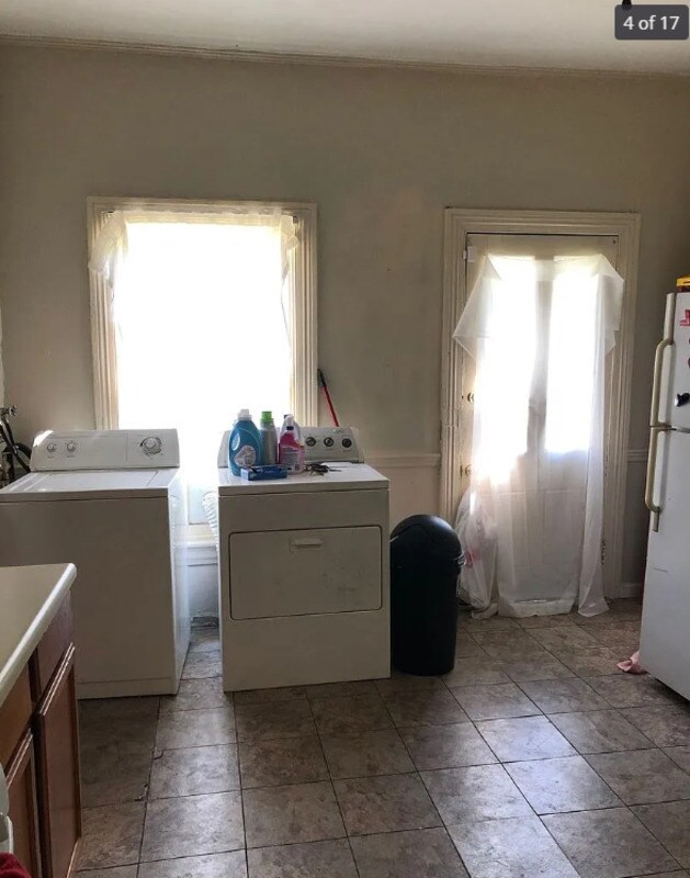 Photo - 124 S Laurel St Unit A