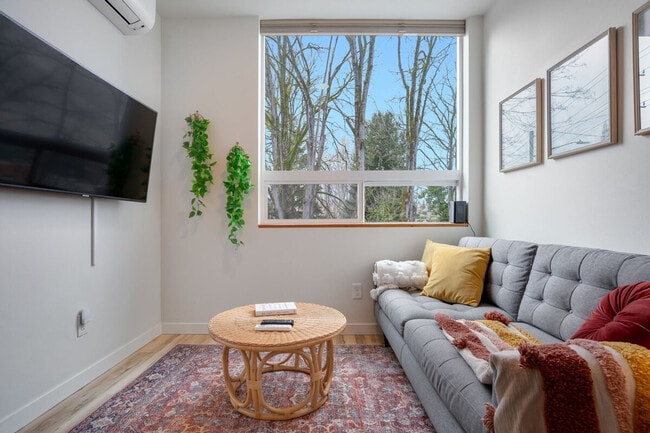 Photo - 3843 20th Ave SW Unidad ID1035939P