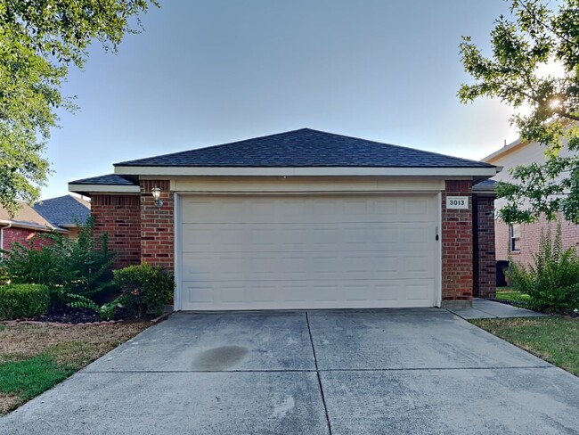 Photo - Darling Home in Keller ISD! READY FOR MOVE...