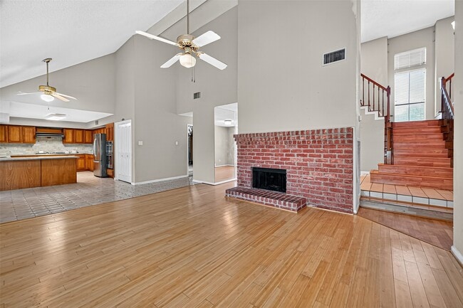 Building Photo - 1535 Beaconshire