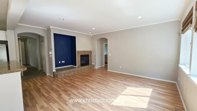 Photo - 12857 NE 200th Pl
