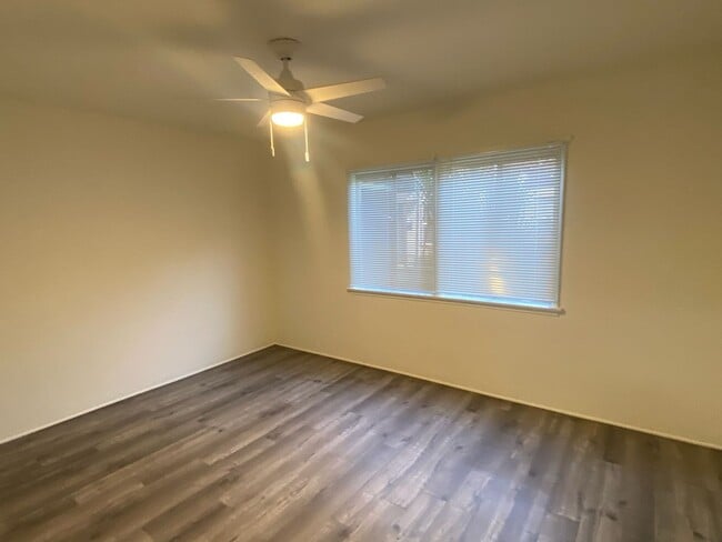 Photo - 5650-5652 Rocket St Unit 5650 Rocket St