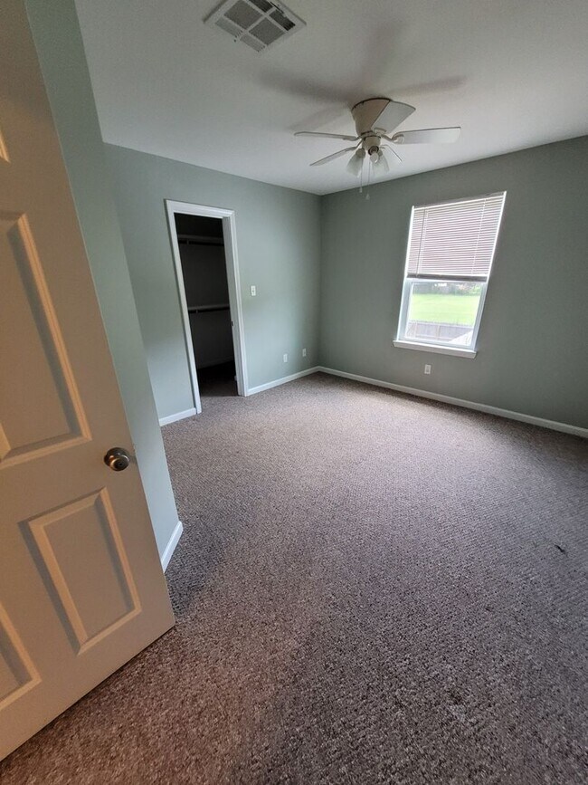 Photo - 1602 Dehart Dr Unit 1602 Dehart #B
