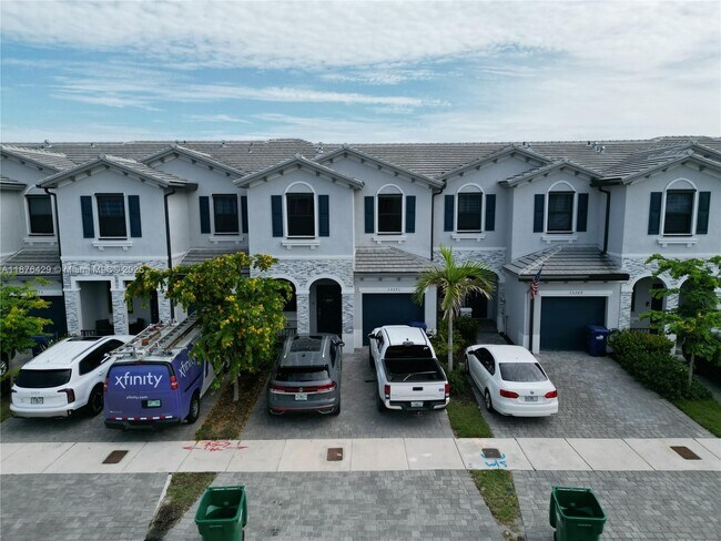 Building Photo - 13371 SW 287th St Rental