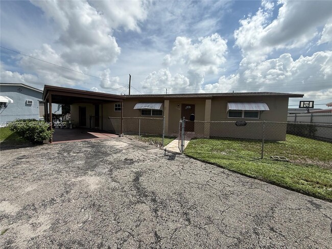 Photo - 17221 NW 42nd Ave