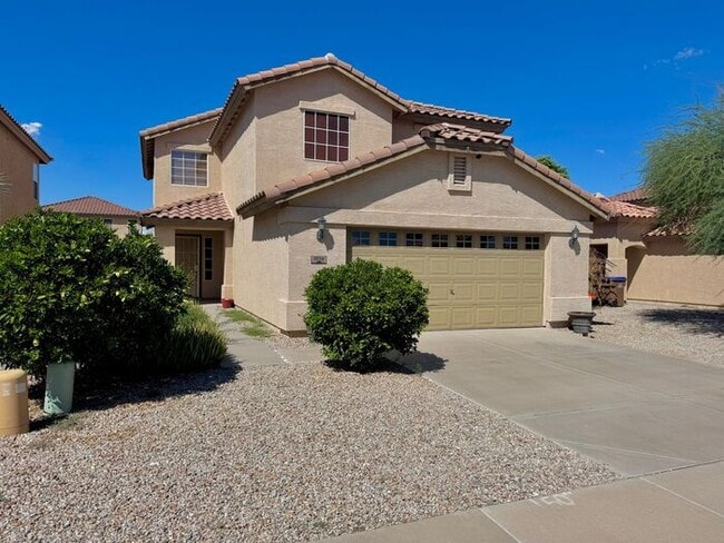 Building Photo - 1056 E Lakeview Dr Rental