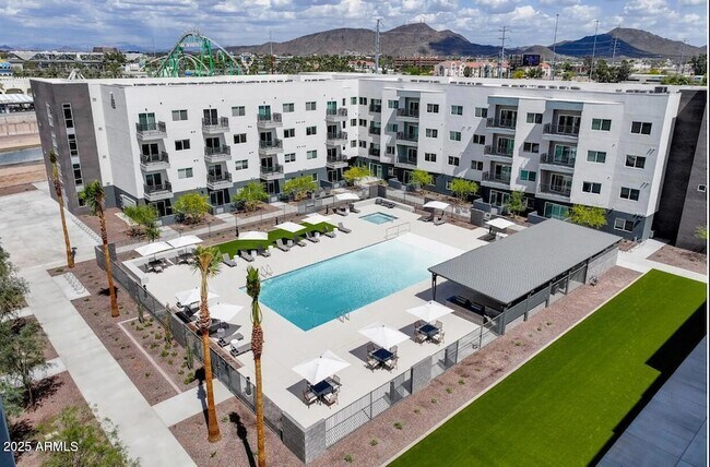 Building Photo - 9275 N 29th Ave Unit 2