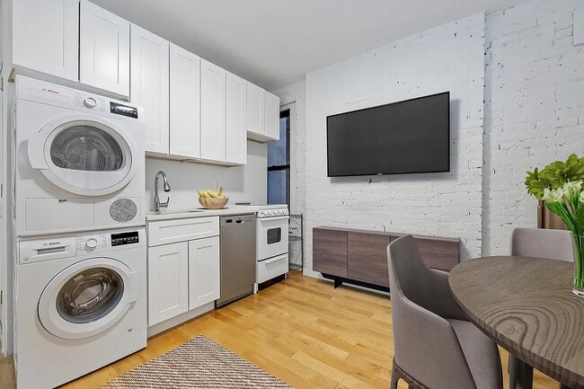 Photo - 203 Spring St Apartment Unit 1