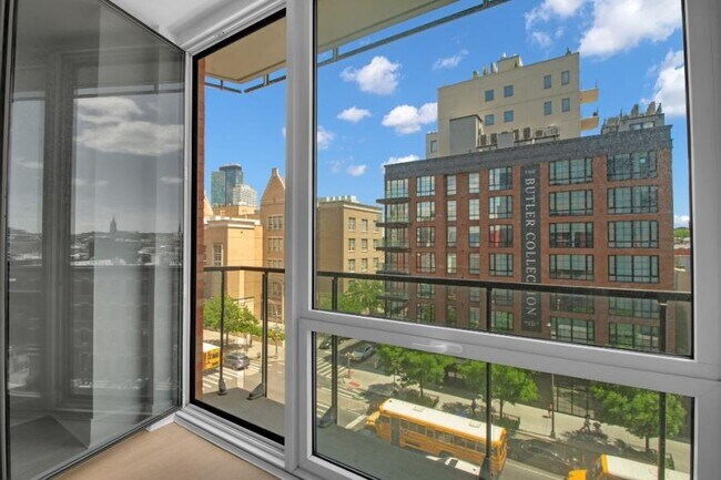 Building Photo - 1 bedroom in Brooklyn NY 11217 Unit 8C Rental