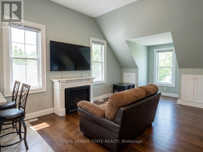 2784 S Grimsby Rd 20
