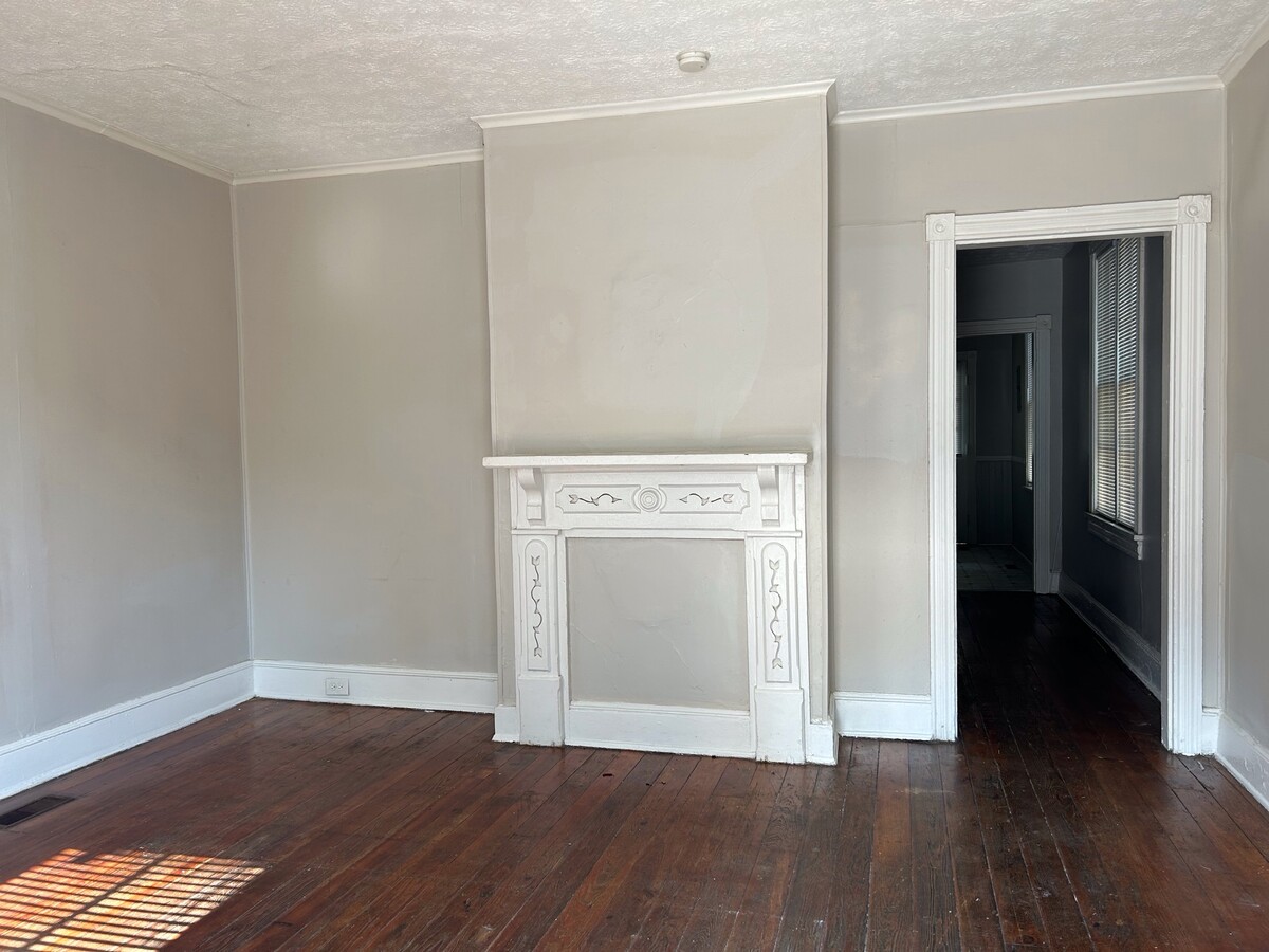 Photo - 307 S Kent St