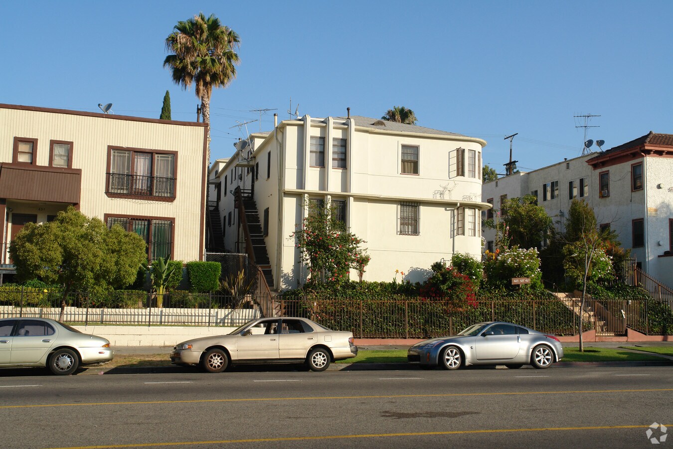 Photo - 425 S Rampart Blvd