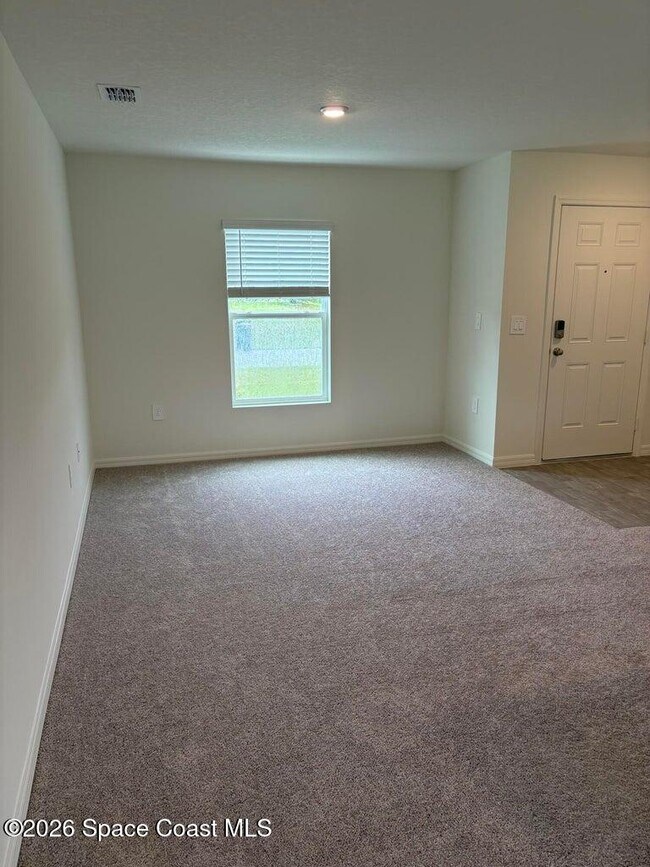 Photo - 1109 Altamira St NW