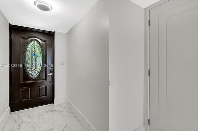 Photo - 2807 NE 164th St Unit 2