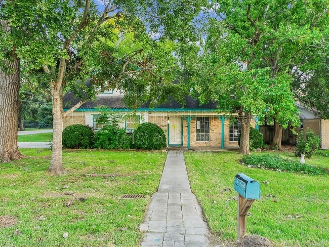 Building Photo - 1617 3rd St