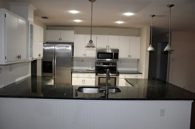 Photo - 13880 Paddock Dr