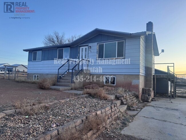 Building Photo - 5 Bedroom, 2 Bathroom Home