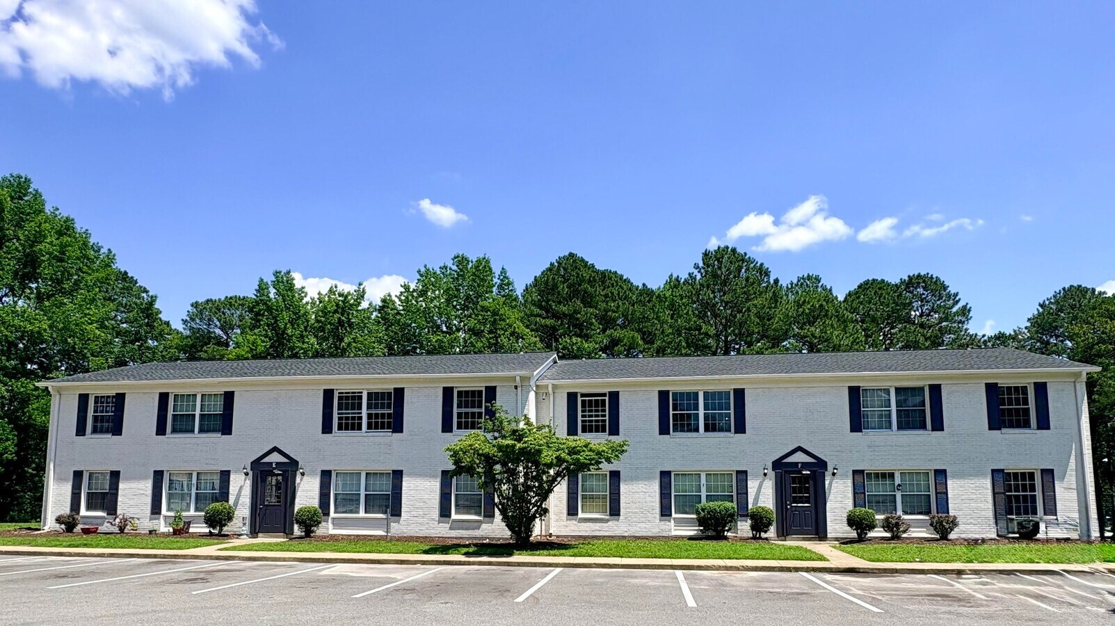 Photo - 200 Kilby Shores Dr Unit UPCOMING RENOVATED