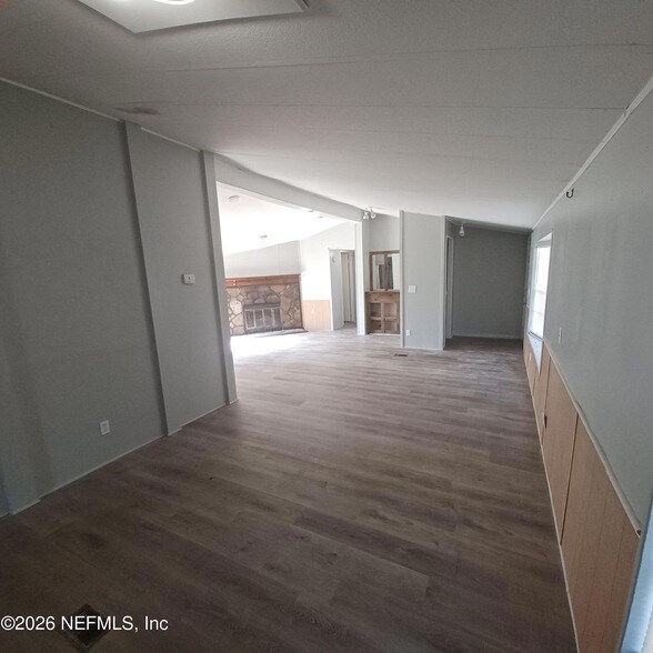 Photo - 10262 Roadway Dr