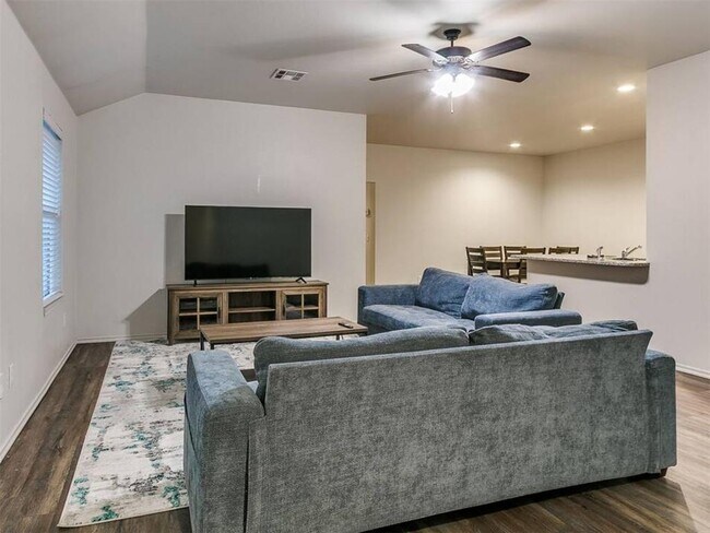 Photo - 436 Chalk Hill Ct