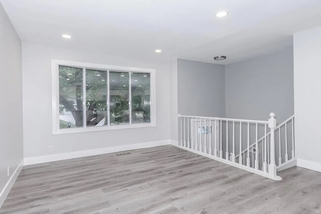 Photo - 707 Chester Dr