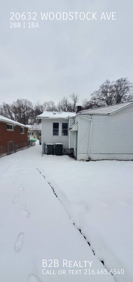 Photo - 20632 Woodstock Ave