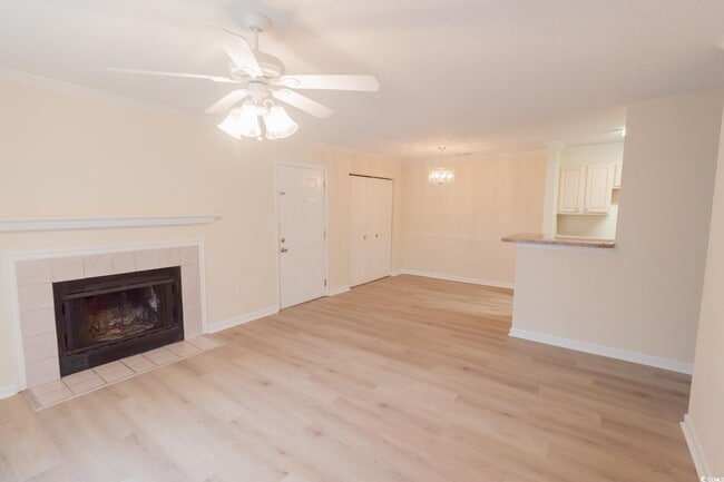 Photo - 3795 Hitchcock Way