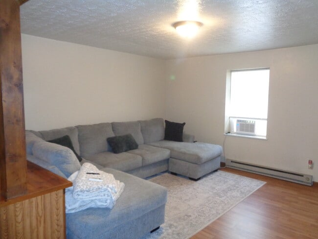 Photo - 536 N Centre St Unit Upstairs Apt B
