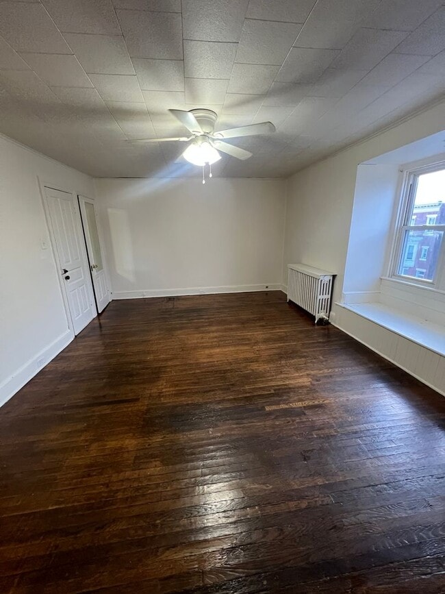 Photo - 525 W Market St Unit 3rd Floor