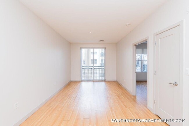 Photo - 320 D St Unidad 308