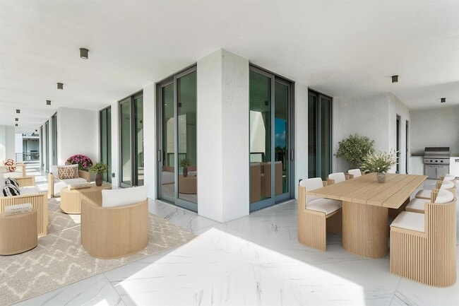 Photo - 495 E Royal Palm Rd Unidad 402