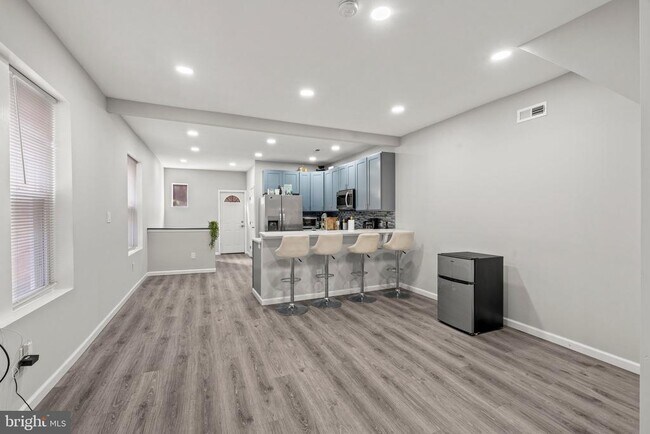 Photo - 4928 Florence Ave